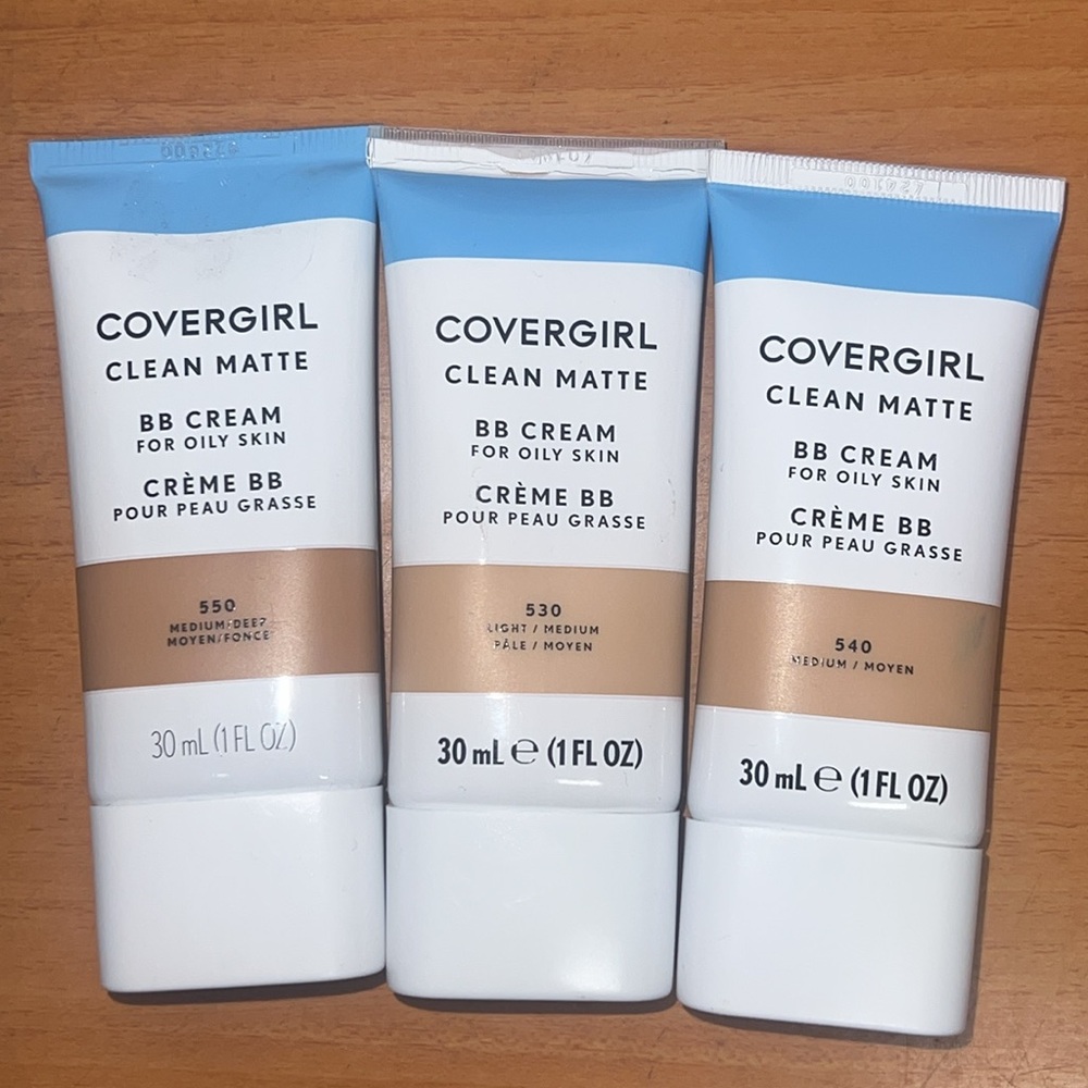 Makeup Bundle - Picture 3 of 5